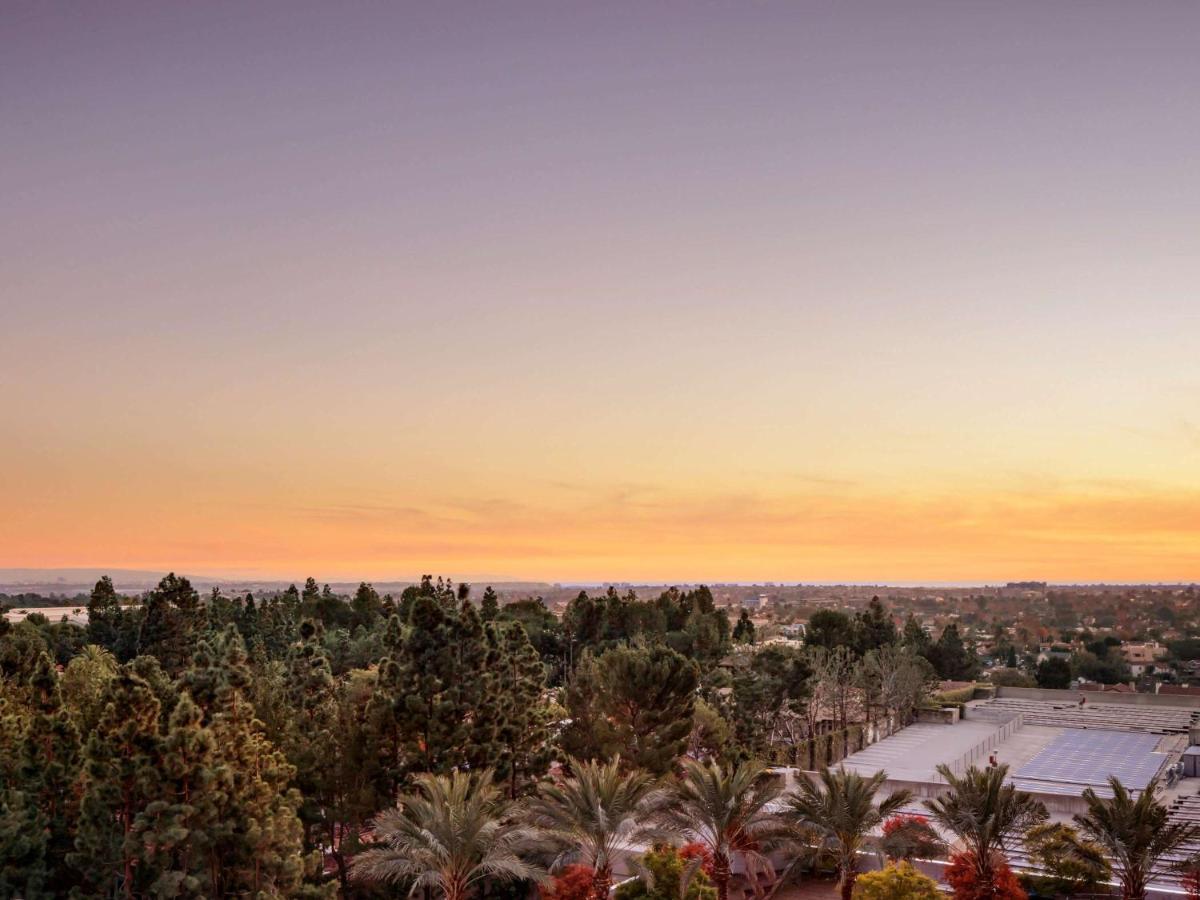 Fairmont Century Plaza Angeles