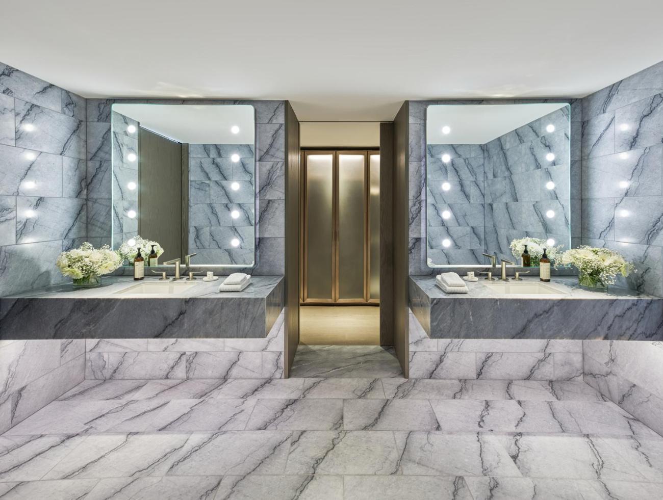 Fairmont Century Plaza Angeles 5*