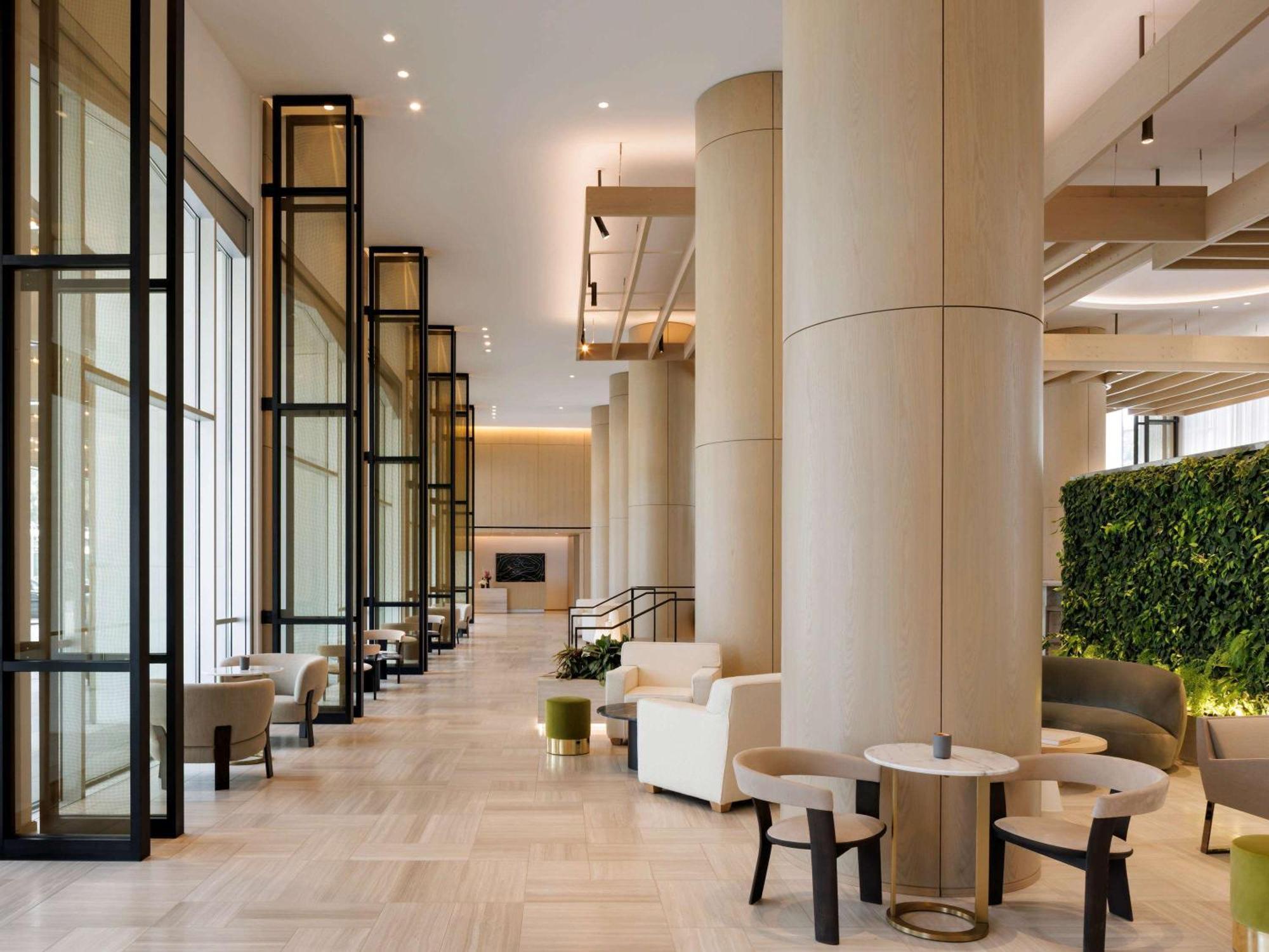 Fairmont Century Plaza Angeles 5*